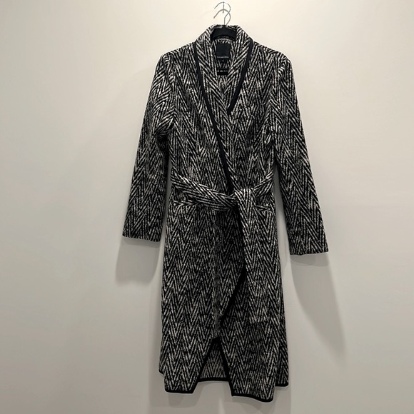 Marissa Webb Chevron Black White Wrap Long Coat Jacket Size Small - Picture 1 of 9